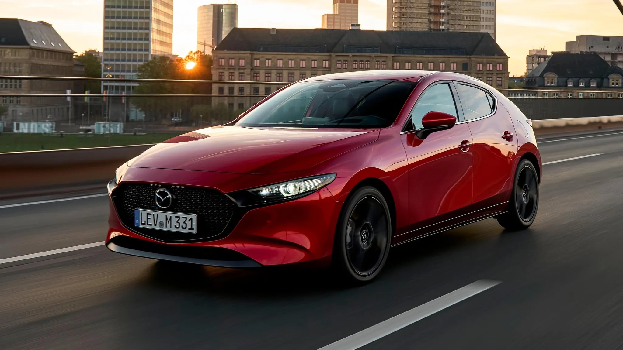 Thuê xe 4 chỗ Mazda3