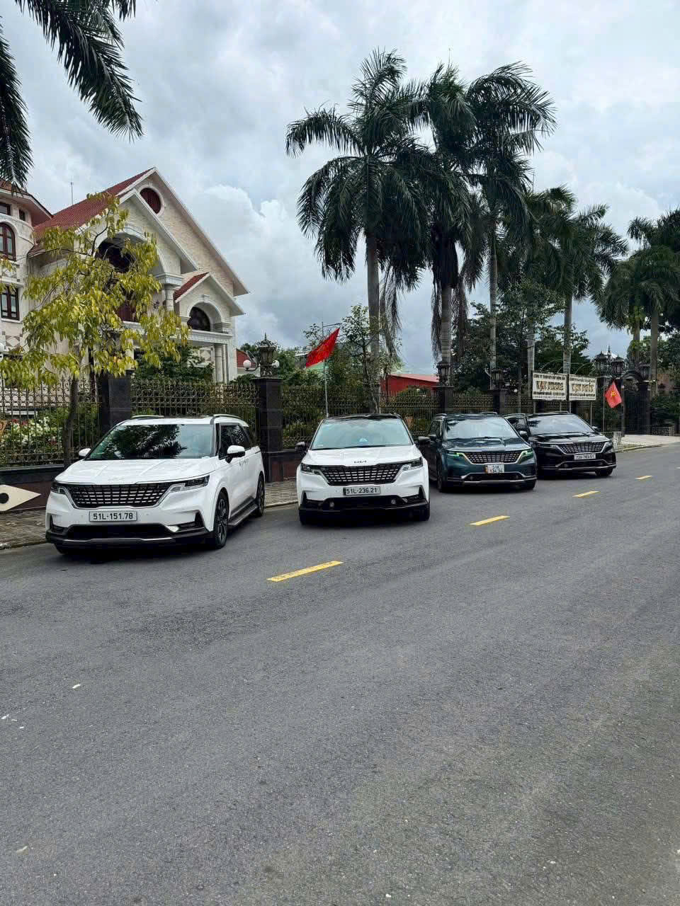 Nên Thuê Xe 4 Chỗ Tại Xe Liên Tỉnh 247