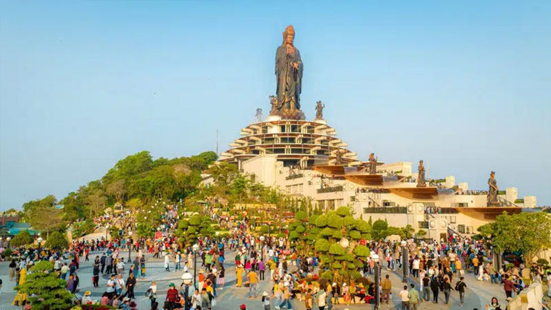 Lịch trình gợi ý đi núi Bà Đen