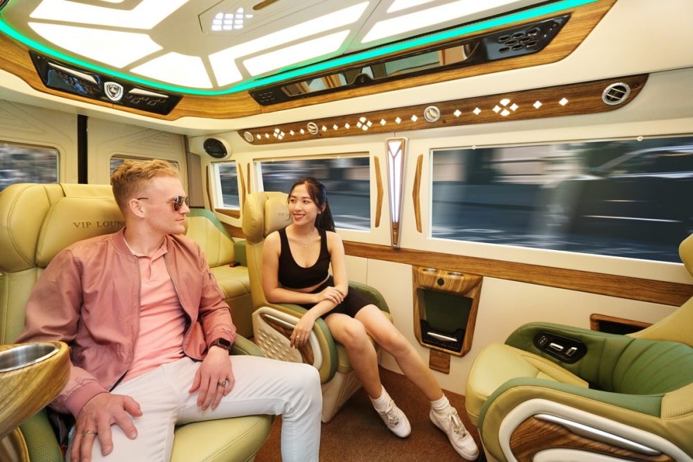 Thuê Xe Limousine Giá Rẻ đi công tác