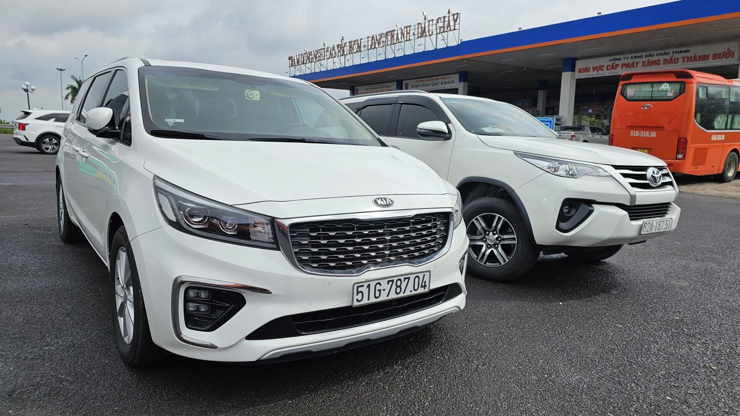 Thuê Xe Đưa Đón Khách Sạn – Bến Xe