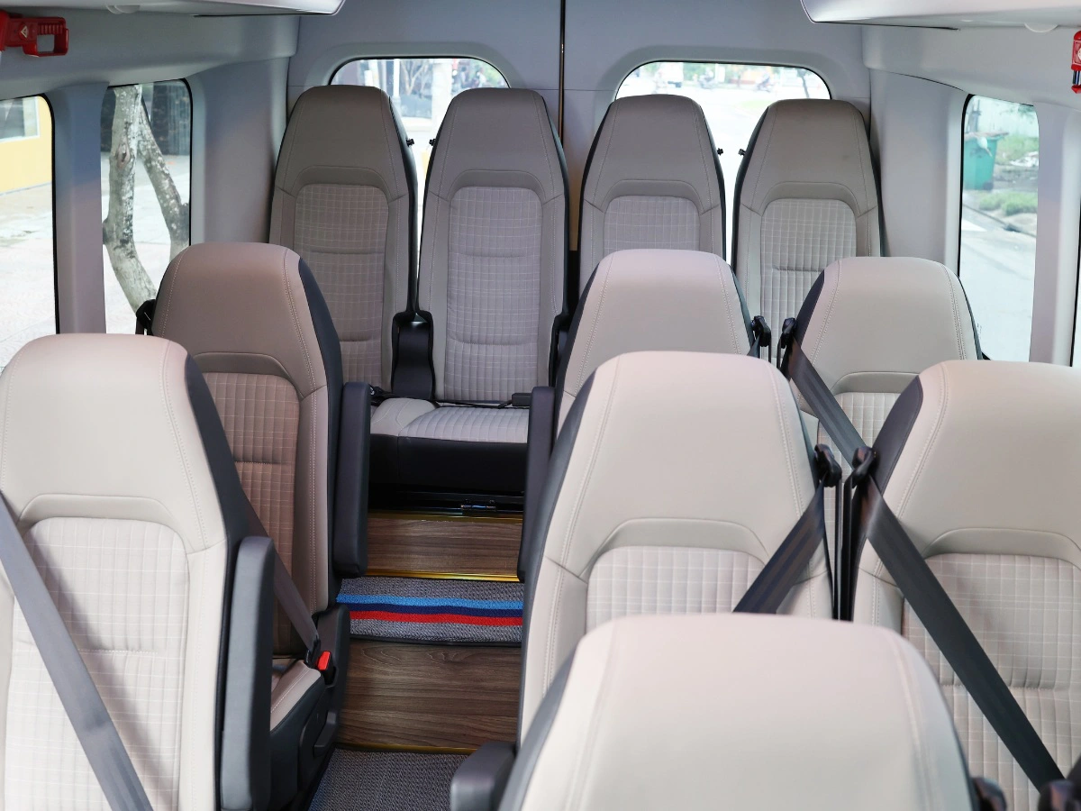 Nội thất xe thuê Sài Gòn đi Phú Quốc có tài xế tại Xe Liên Tỉnh 247