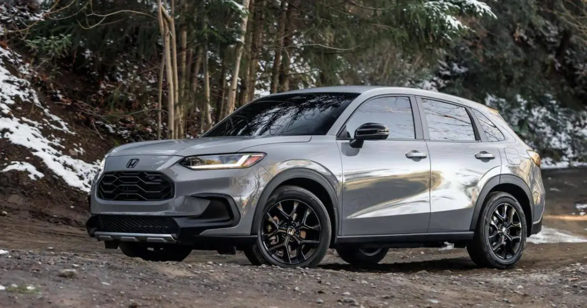 thuê xe 4 chỗ Sài Gòn đi Khánh Hòa có tài xế