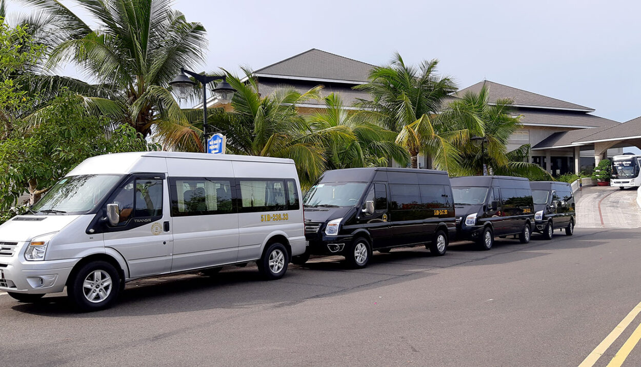 Tài xế Xe Liên Tỉnh 247 chuyên nghiệp phục vụ tuyến thuê xe Sài Gòn đi Phú Quốc