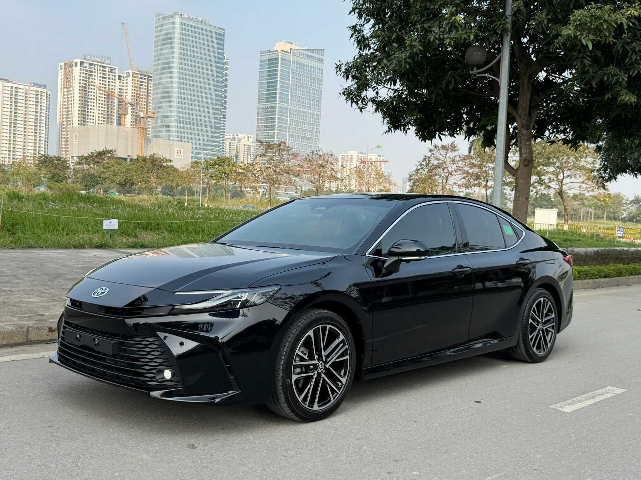 Bảng giá thuê xe ô tô Đà Nẵng có tài xế