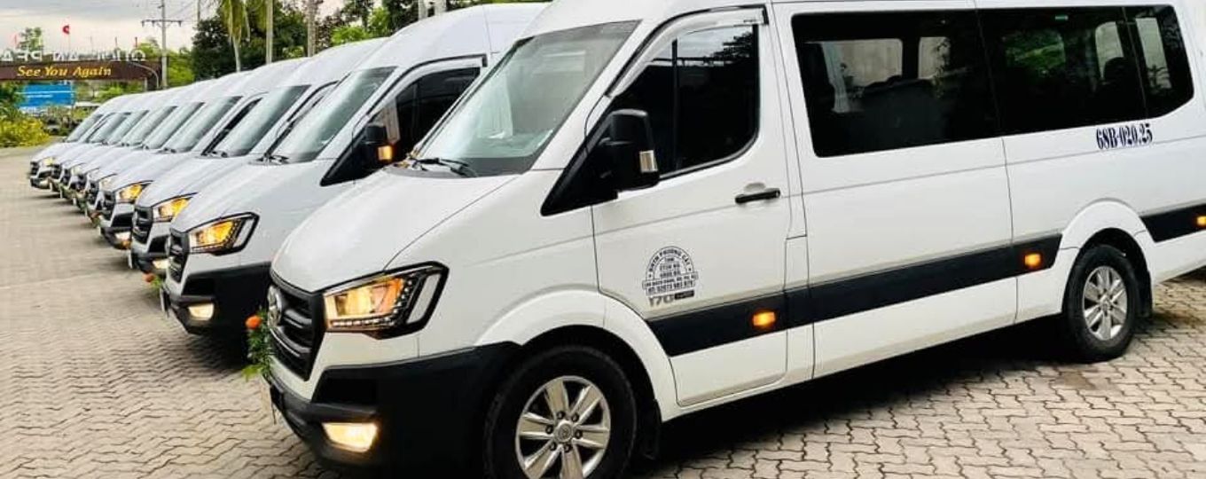 Thuê xe du lịch Phú Quốc 7 chỗ và 16 chỗ có tài xế phục vụ tận nơi