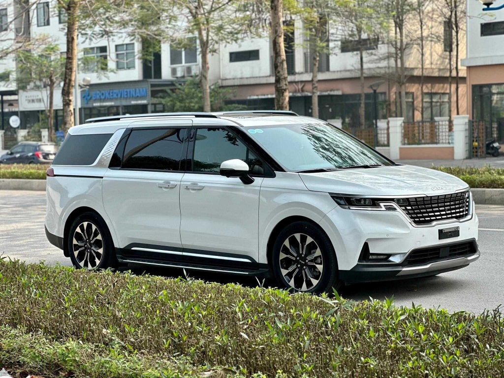 thuê xe Kia Carnival 2026 7 chỗ VIP đi Cần Thơ