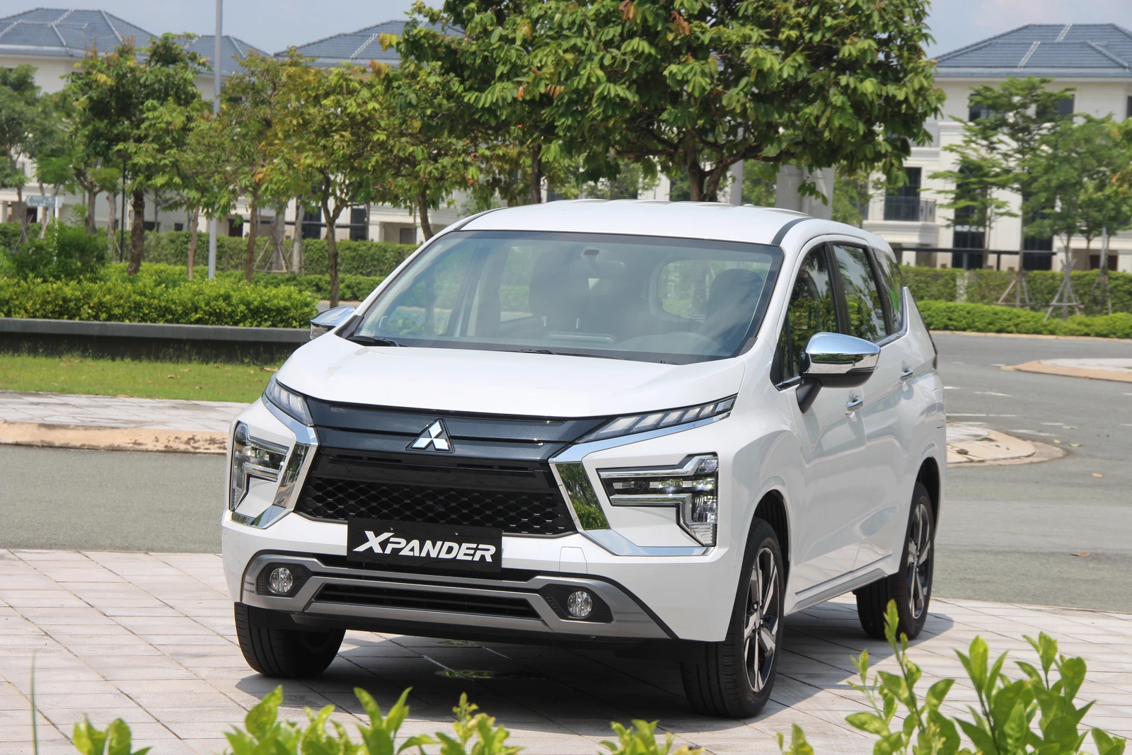 Thuê xe 7 chỗ Mitsubishi Xpander có tài xế