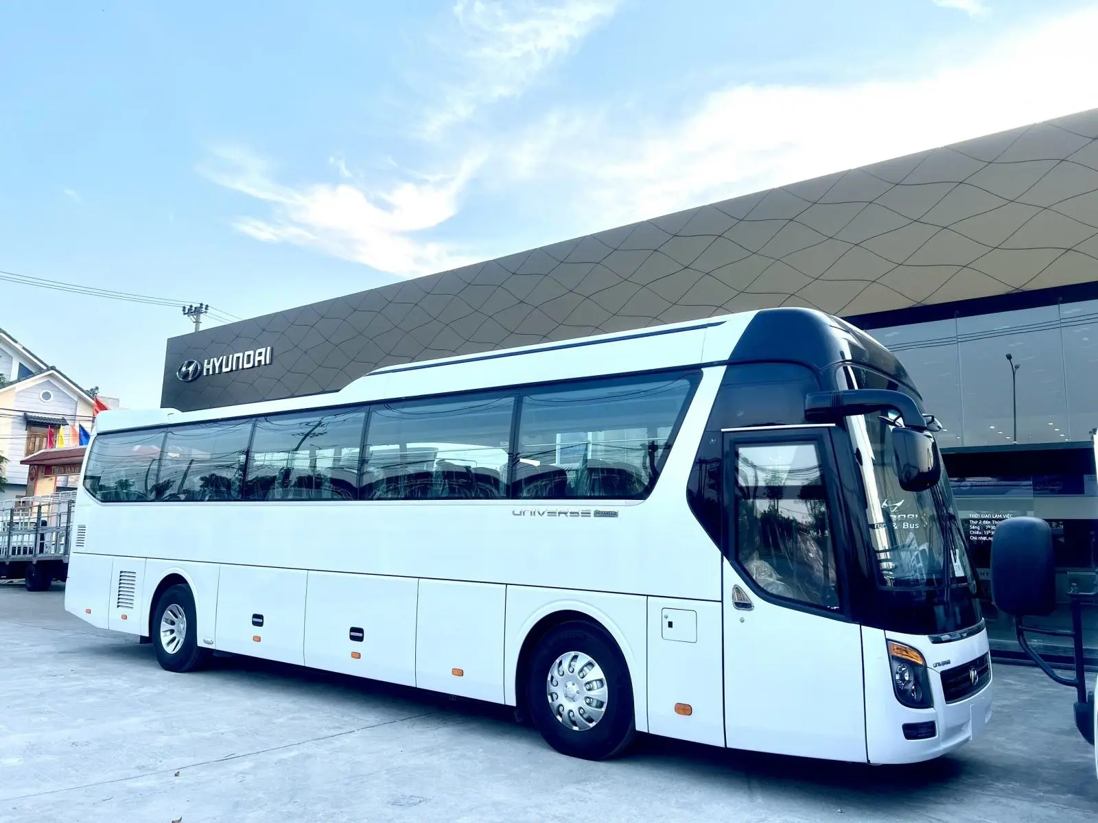 Thuê xe 45 chỗ có tài xế